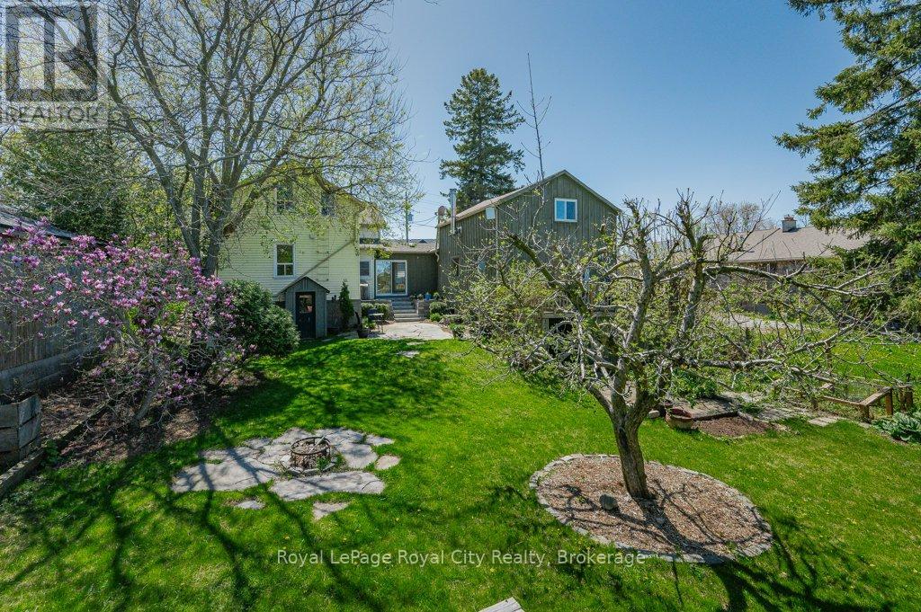 73 Queen Street, Puslinch, Ontario N1E 4R9 - Photo 25 - X12198206