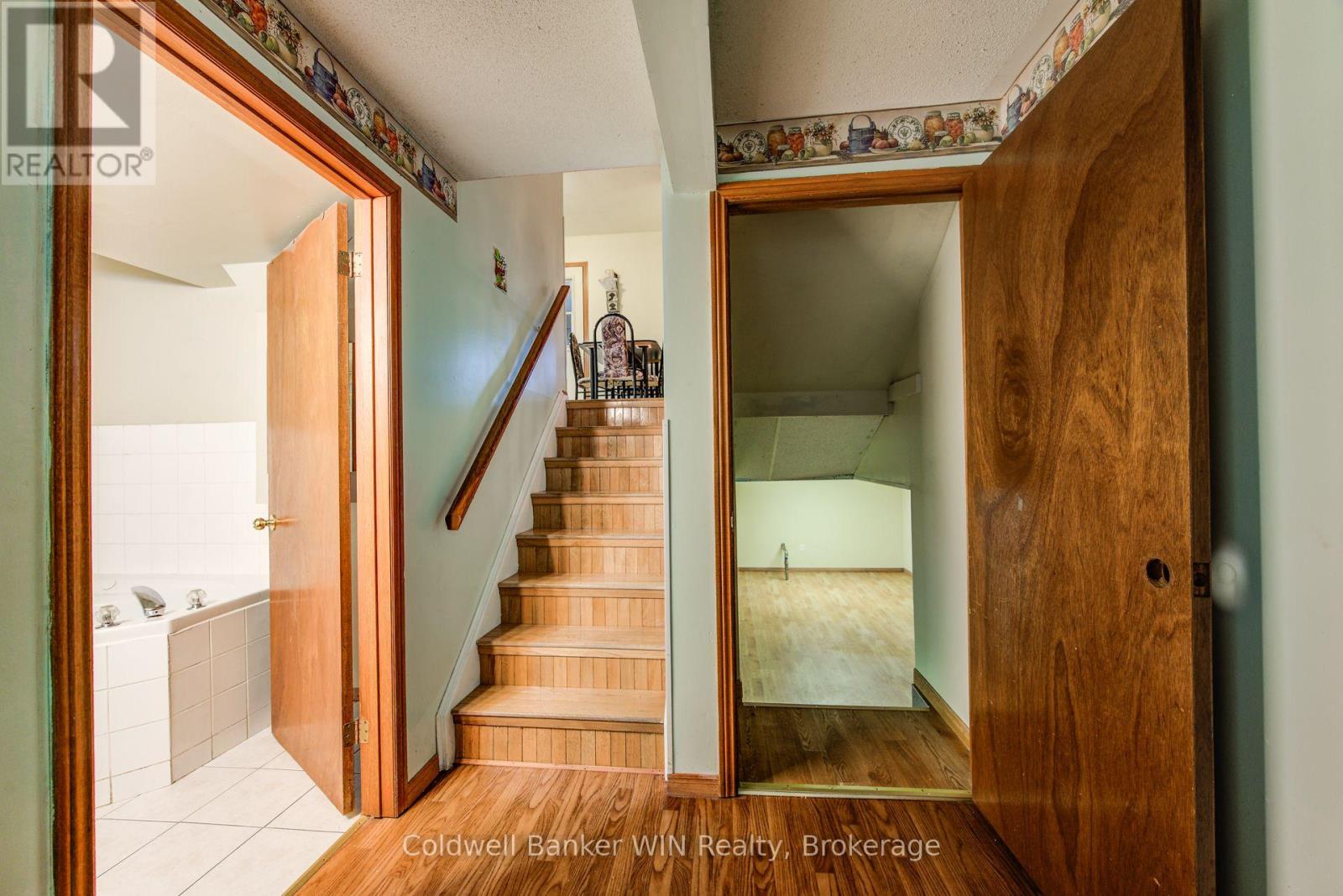 120 Melissa Cres., Wellington North, Ontario N0G 2L3 - Photo 23 - X12198300