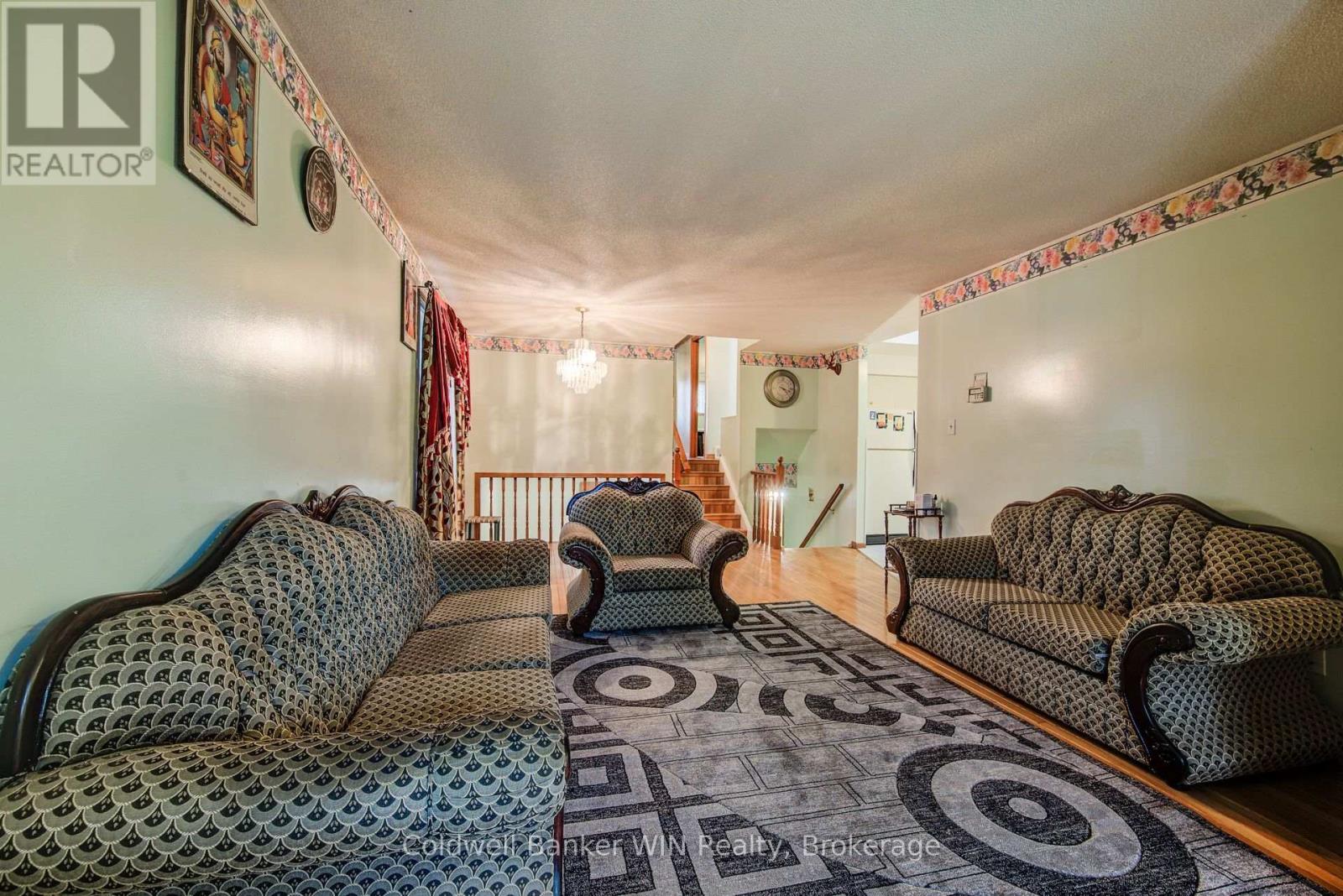 120 Melissa Cres., Wellington North, Ontario N0G 2L3 - Photo 7 - X12198300