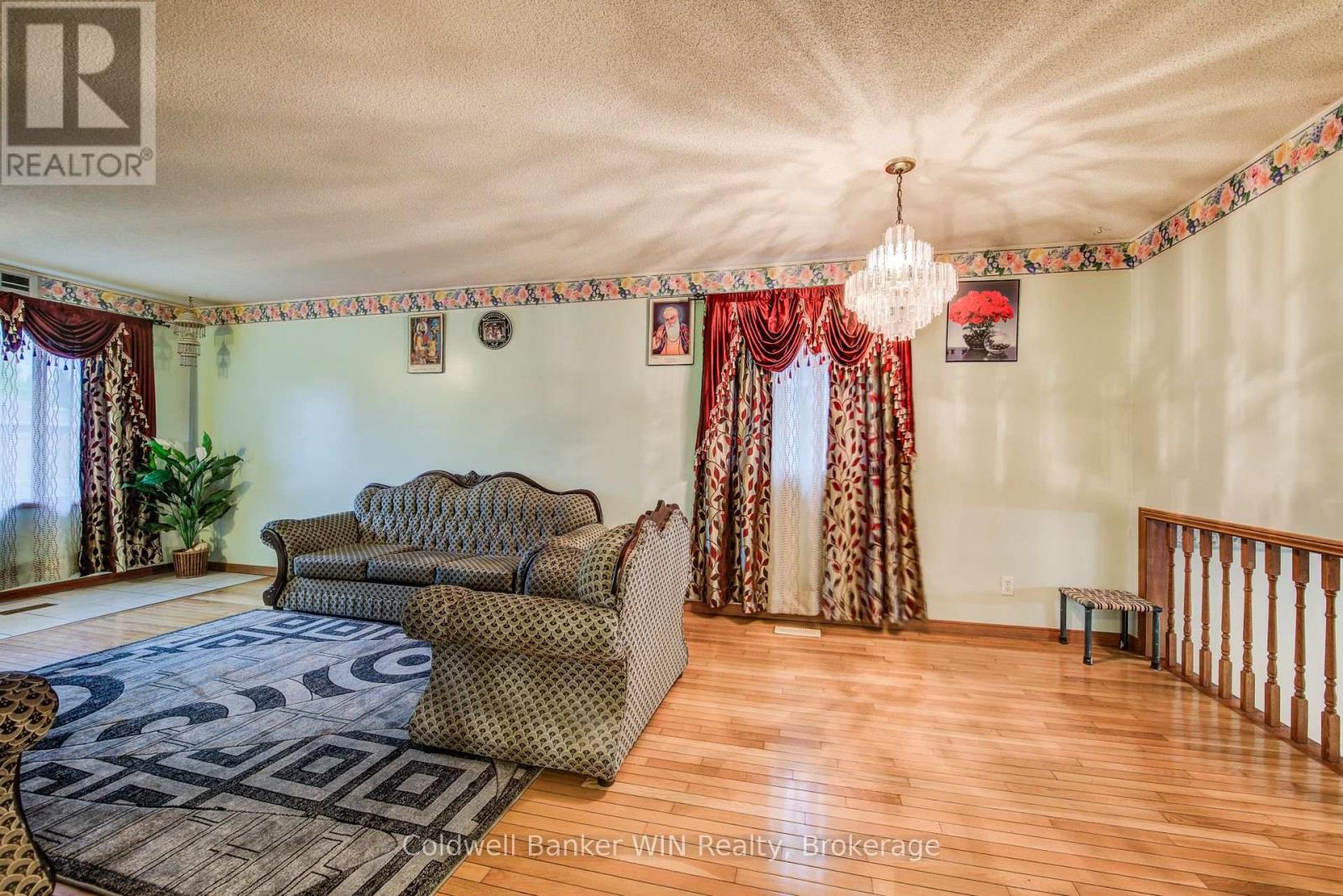 120 Melissa Cres., Wellington North, Ontario N0G 2L3 - Photo 8 - X12198300