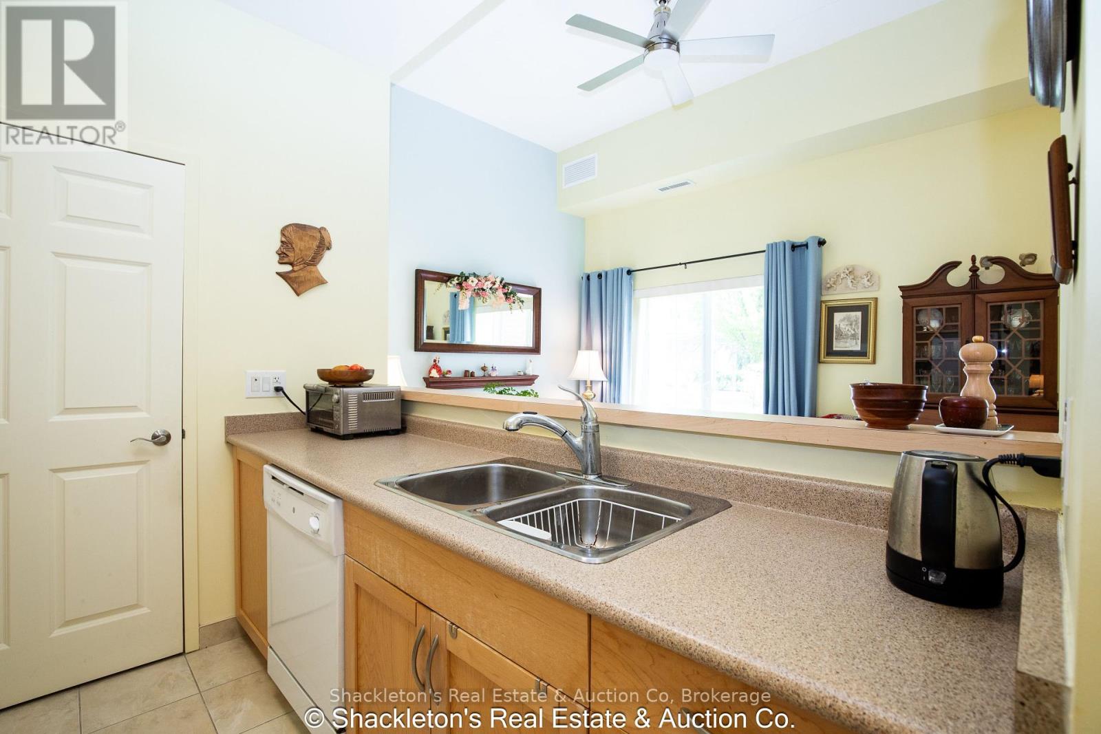 165 - 200 Mccarthy Road, Stratford, Ontario N5A 0B6 - Photo 8 - X12198335