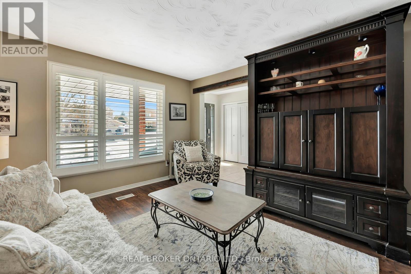 52 Beckett Drive, Brantford, Ontario  N3T 6G2 - Photo 8 - X12164852