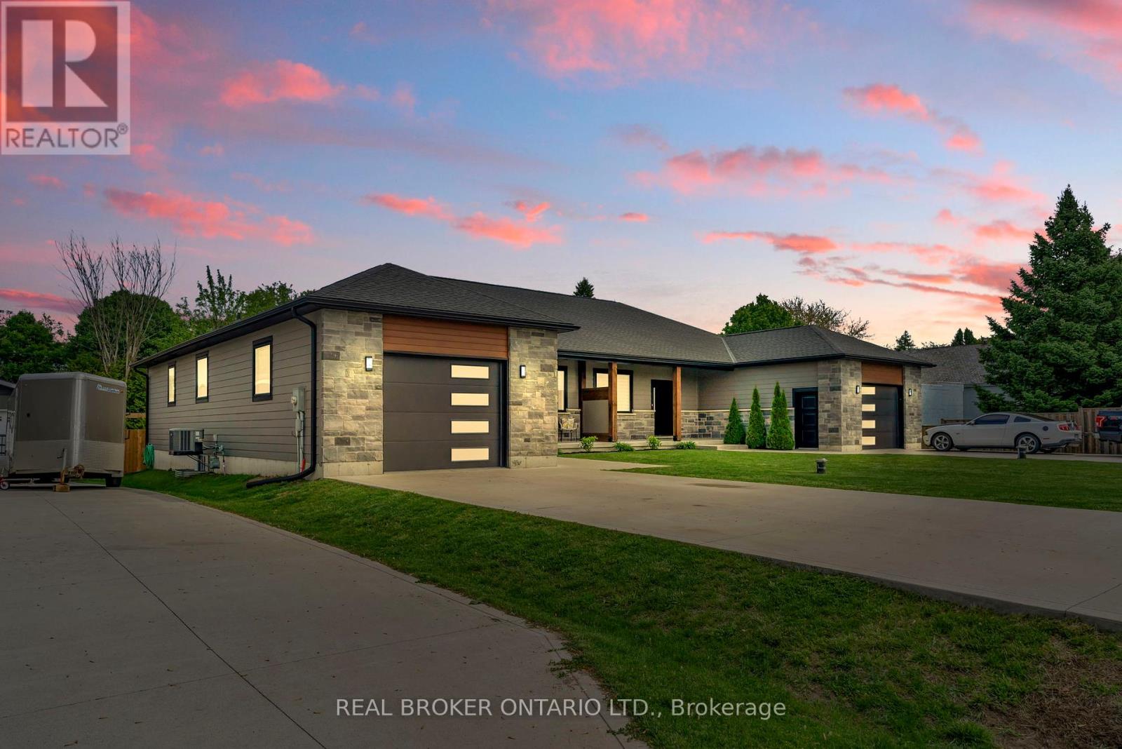 9215 Alward Street, Bayham, Ontario  N0J 1Y0 - Photo 2 - X12189888