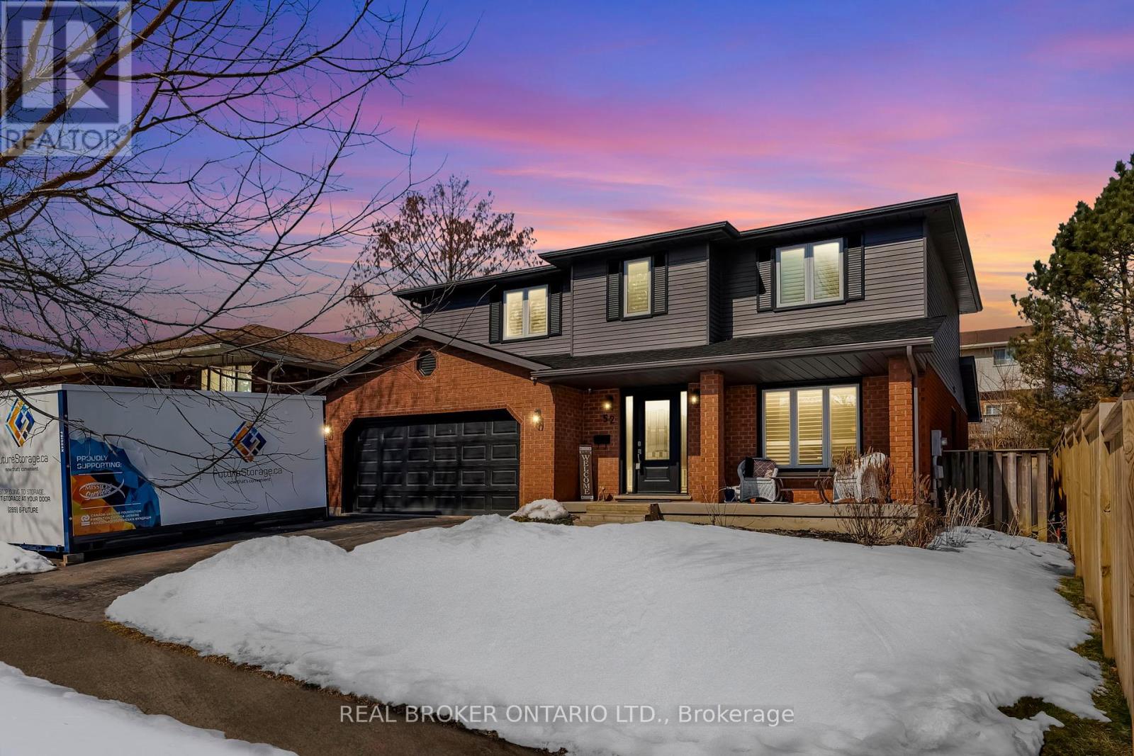 52 Beckett Drive, Brantford, Ontario  N3T 6G2 - Photo 2 - X12164852