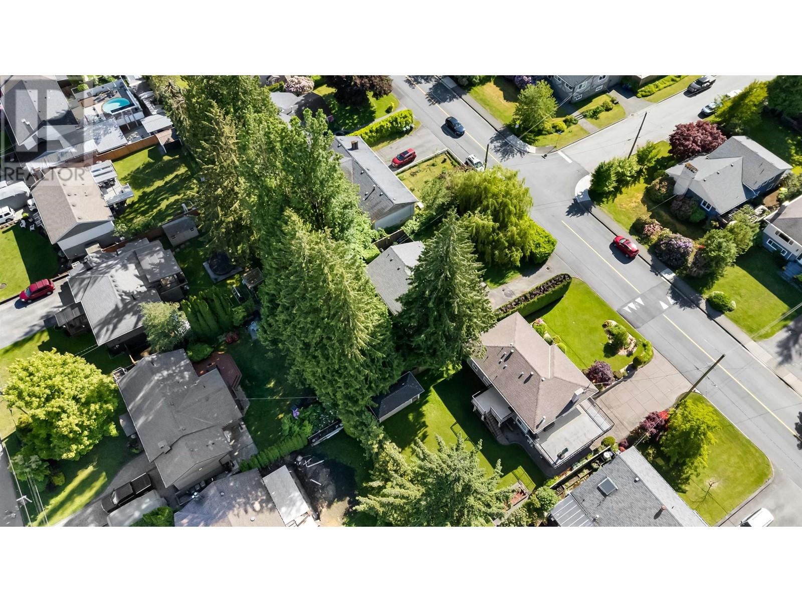 2640 Viewlynn Drive, North Vancouver, British Columbia  V7J 2X2 - Photo 16 - R3011476