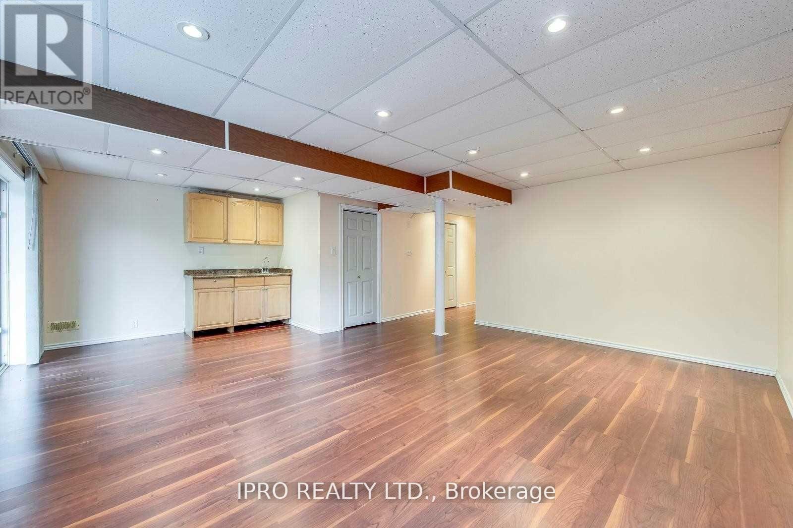 2128 Redstone Crescent, Oakville (Wm Westmount), Ontario  L6M 5B2 - Photo 28 - W12198073