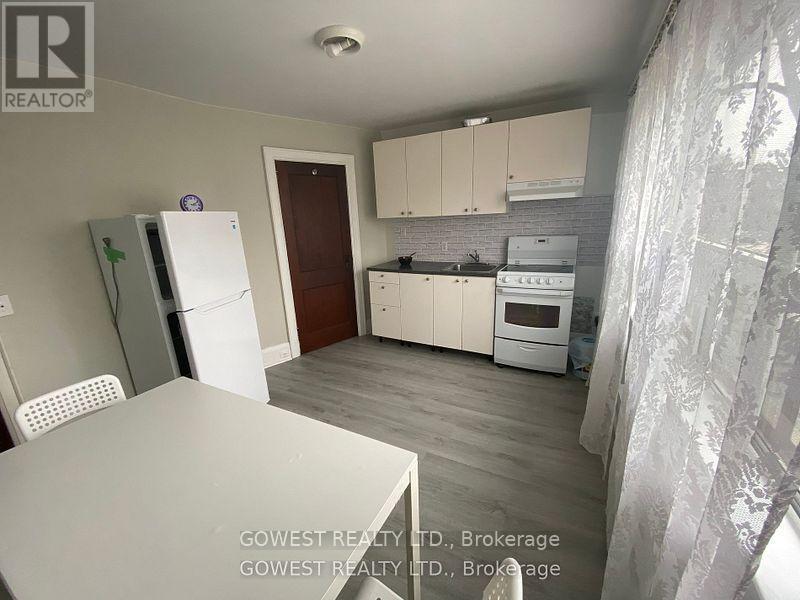 17 Elma Street, Toronto, Ontario  M8V 1X9 - Photo 8 - W12198077