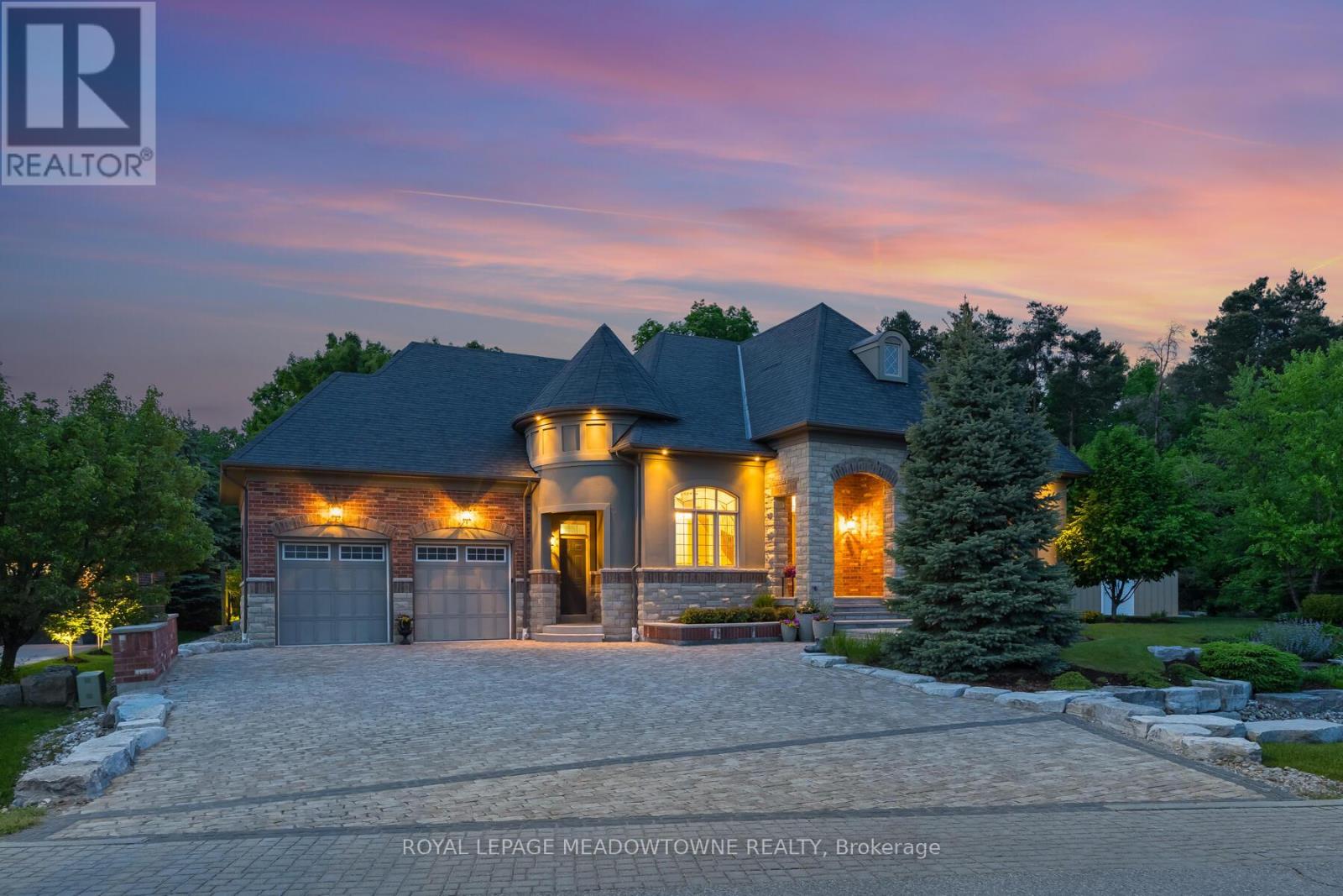 Property at 32 AINLEY TRAIL image 2