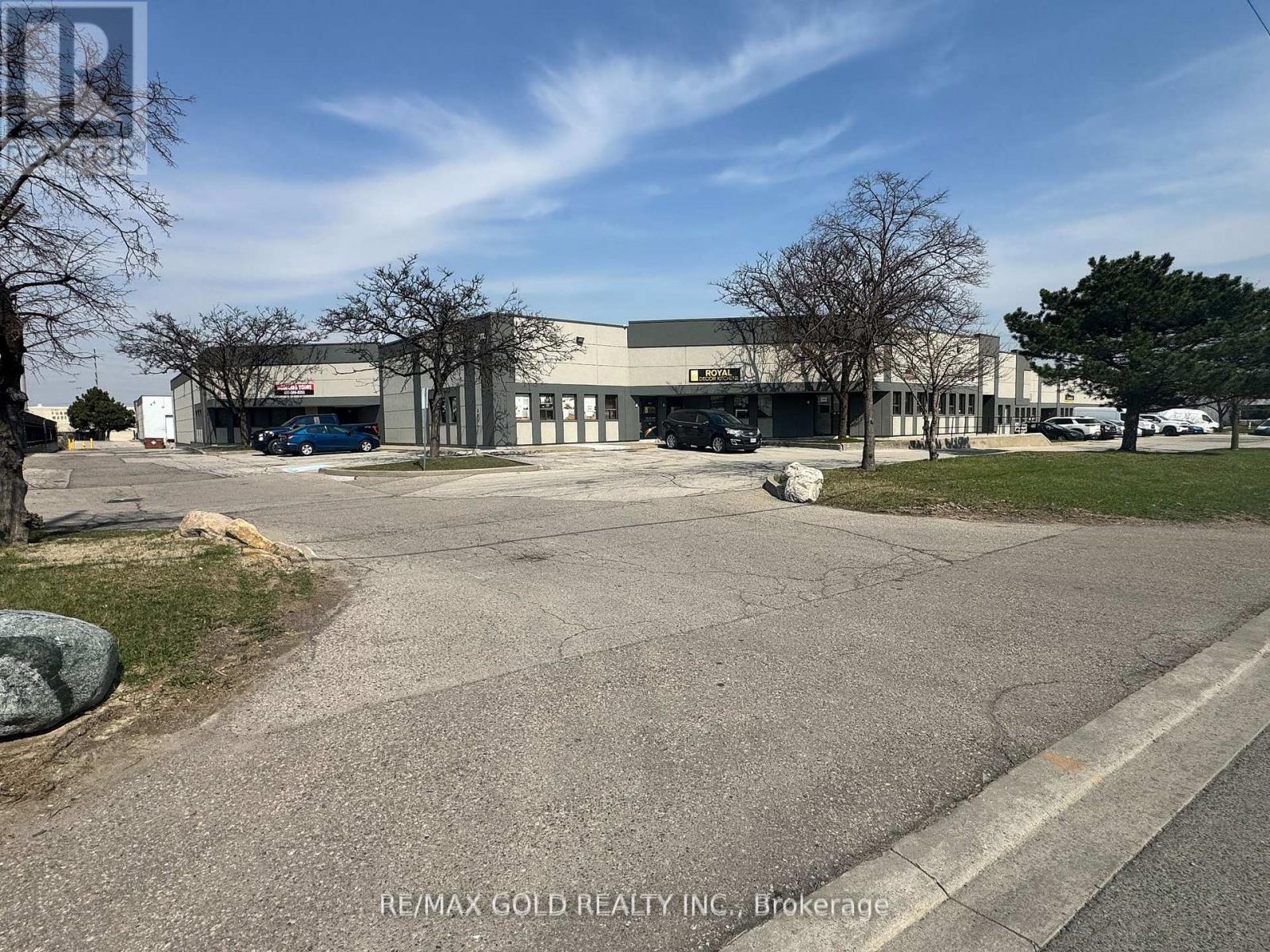 24 - 1935 Drew Road, Mississauga, Ontario  L5S 1M7 - Photo 4 - W12198105