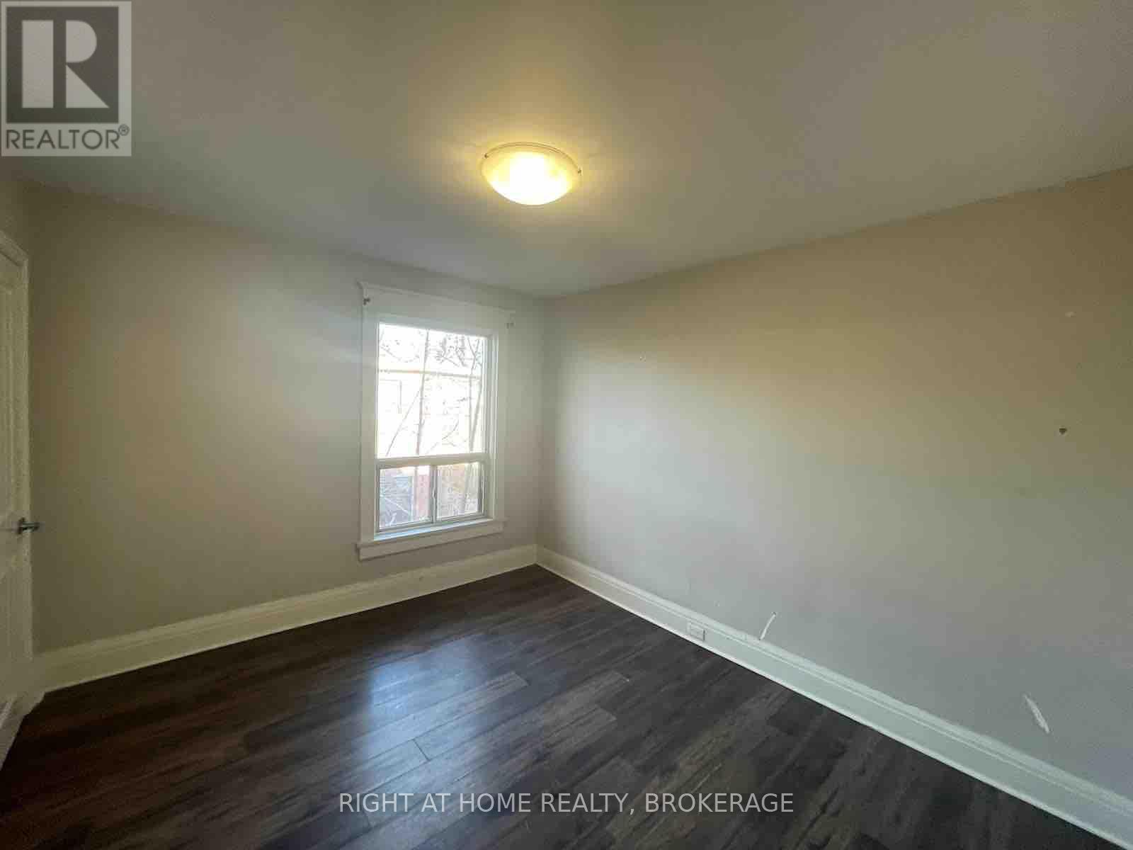 807 Dupont Street, Toronto, Ontario  M6G 1Z7 - Photo 3 - W12198139
