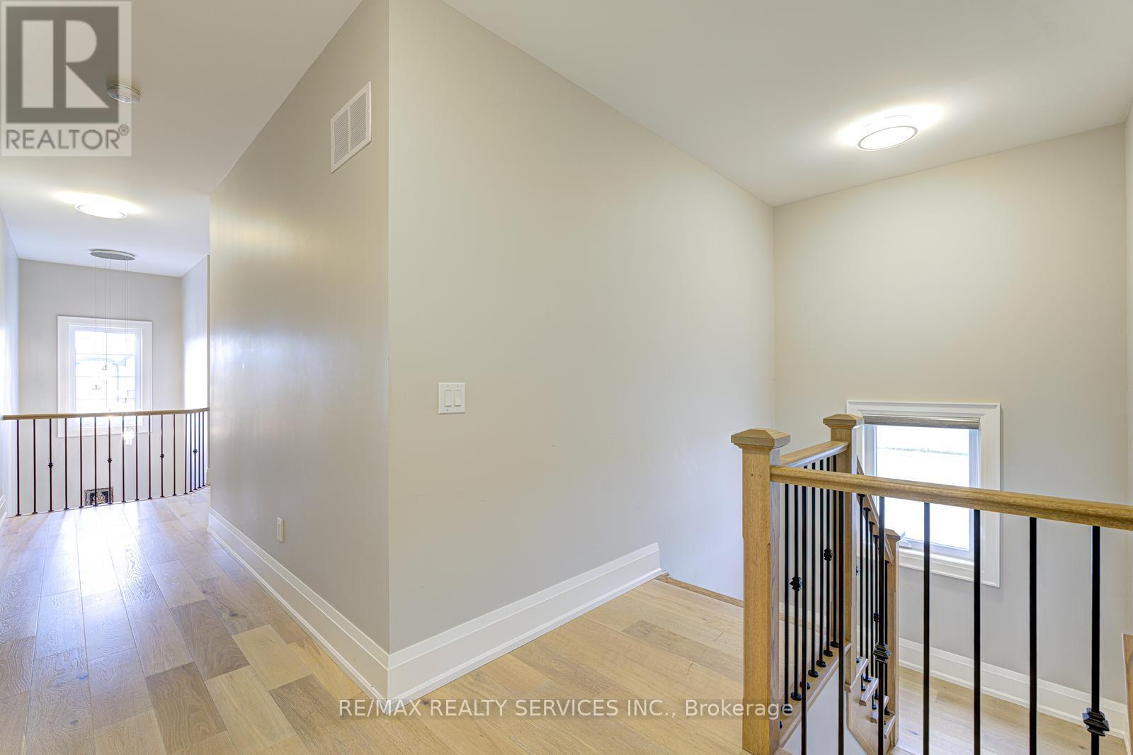 25 Hibiscus Court, Brampton, Ontario  L6R 0K6 - Photo 34 - W12198150