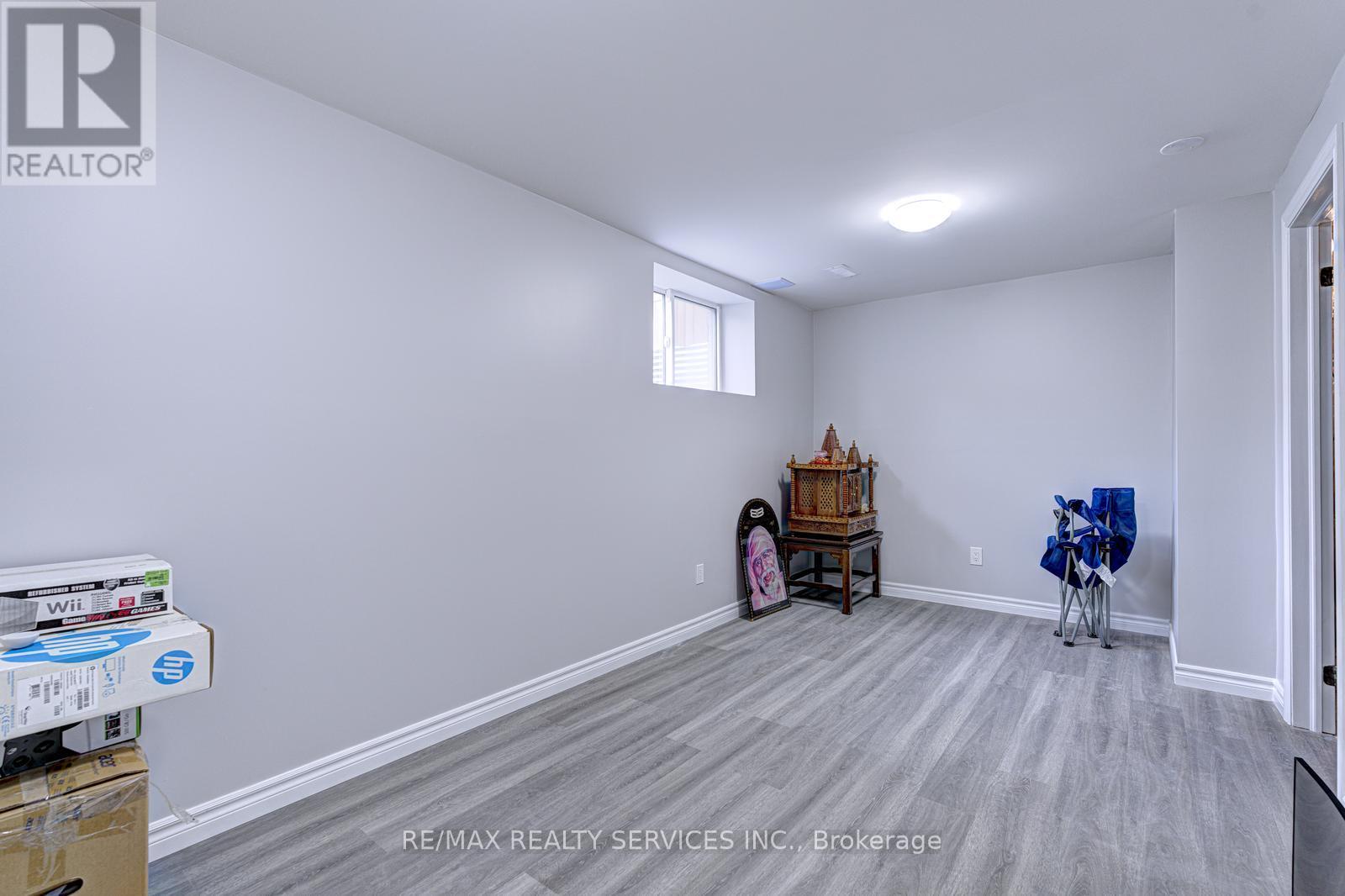 25 Hibiscus Court, Brampton, Ontario  L6R 0K6 - Photo 42 - W12198150