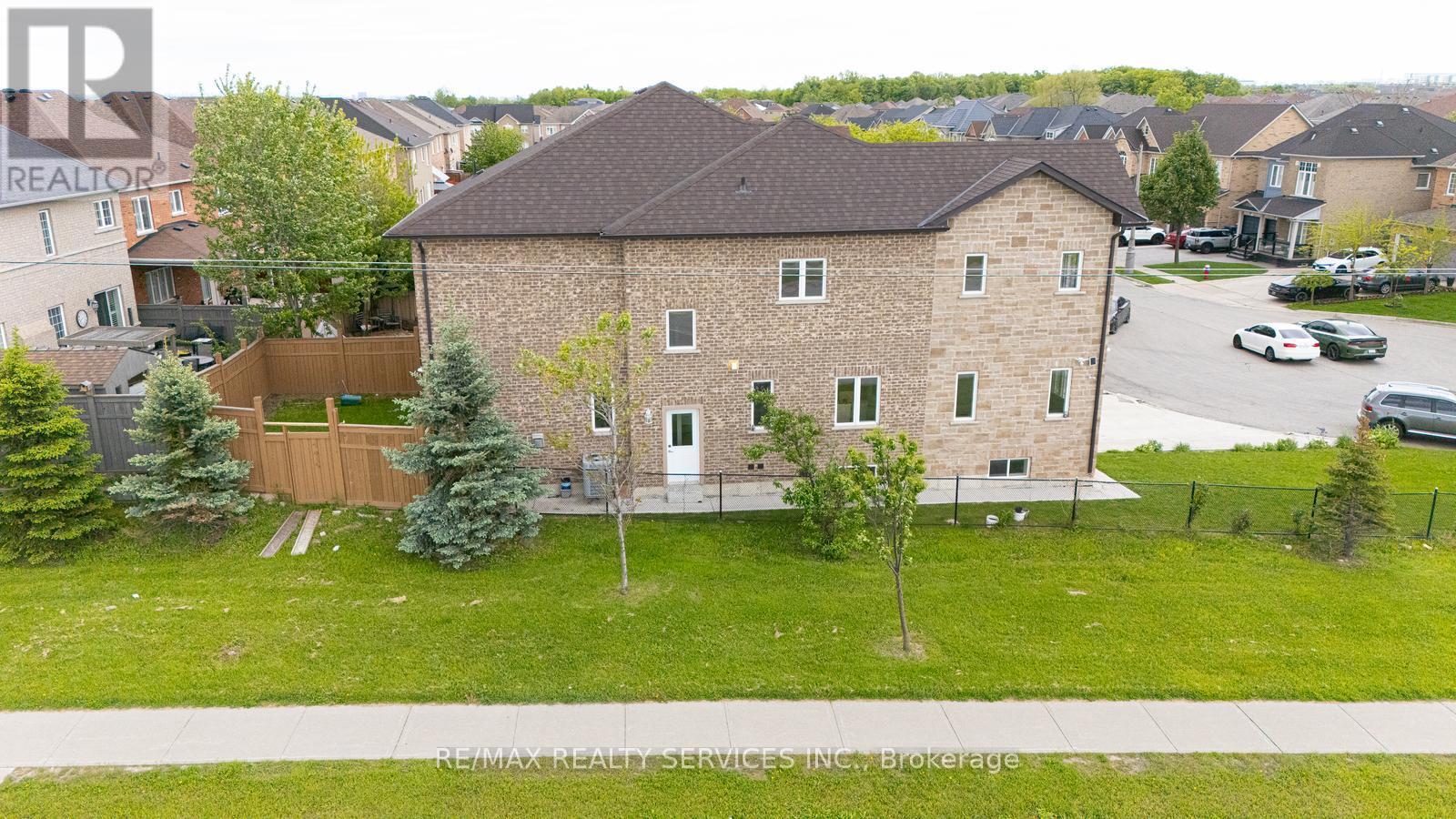 25 Hibiscus Court, Brampton (Sandringham-Wellington), Ontario  L6R 0K6 - Photo 46 - W12198150