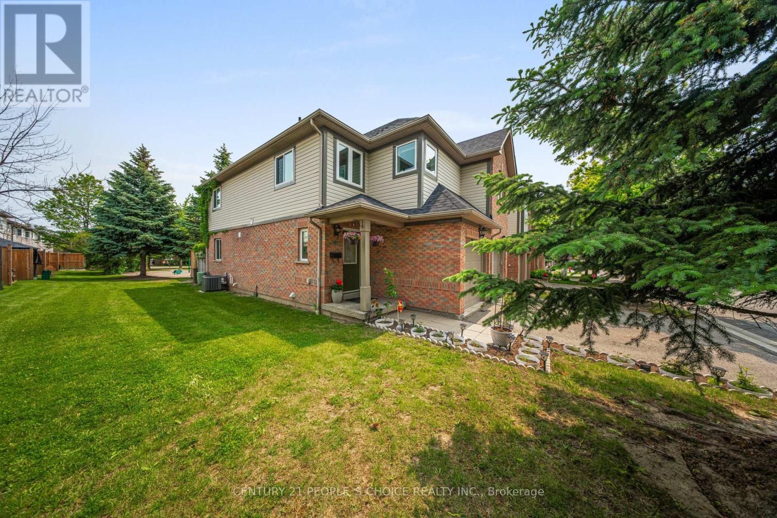 1 - 5255 Guildwood Way, Mississauga (Hurontario), Ontario  L5R 4A6 - Photo 3 - W12198154