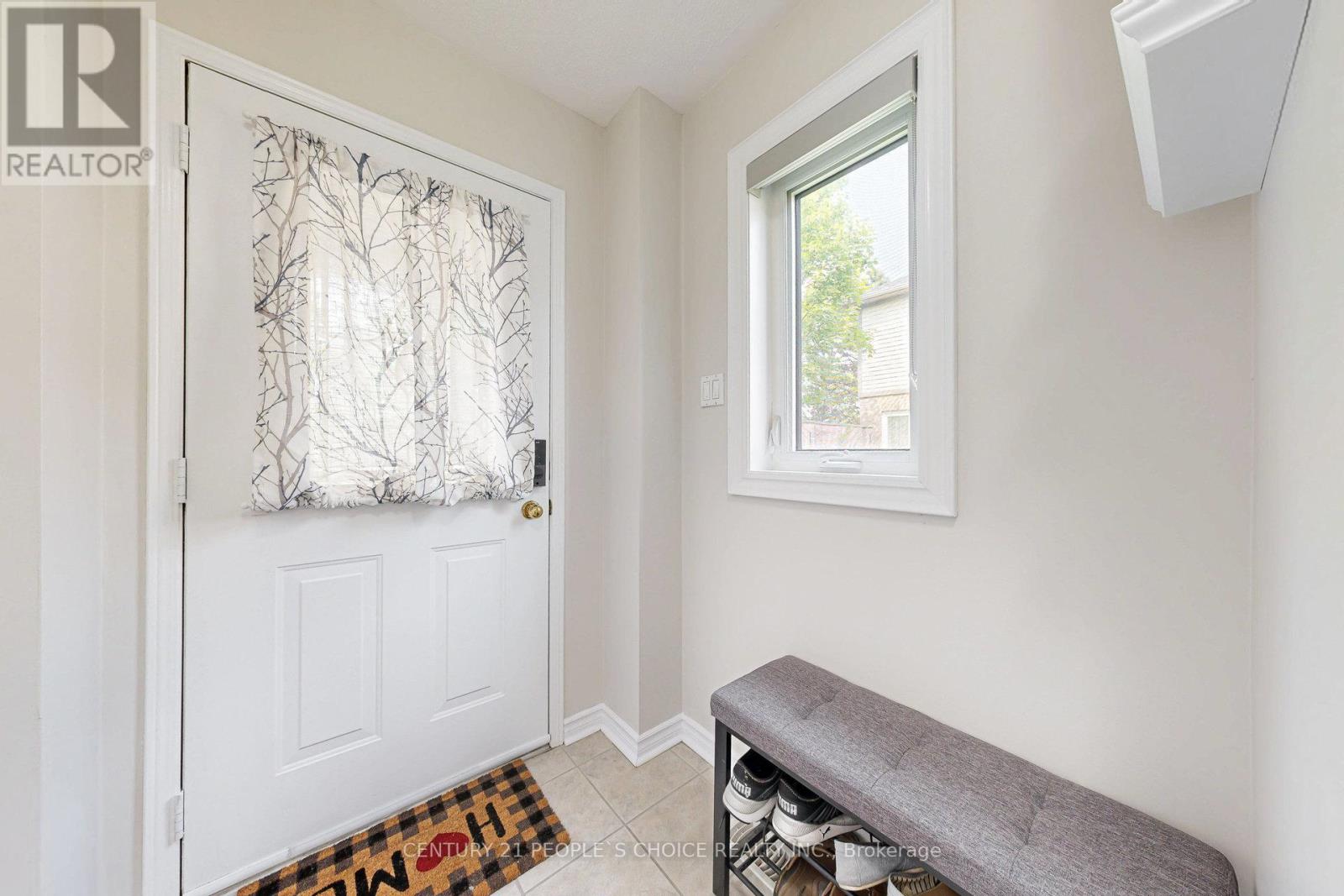1 - 5255 Guildwood Way, Mississauga, Ontario  L5R 4A6 - Photo 4 - W12198154