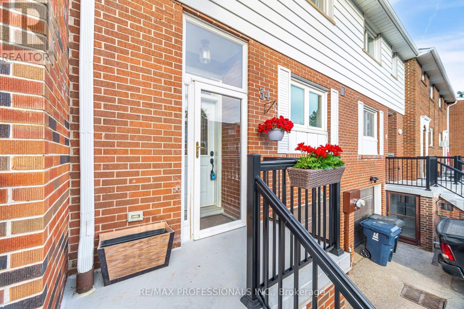 Property at 34 - 582 RENFORTH DRIVE image 3