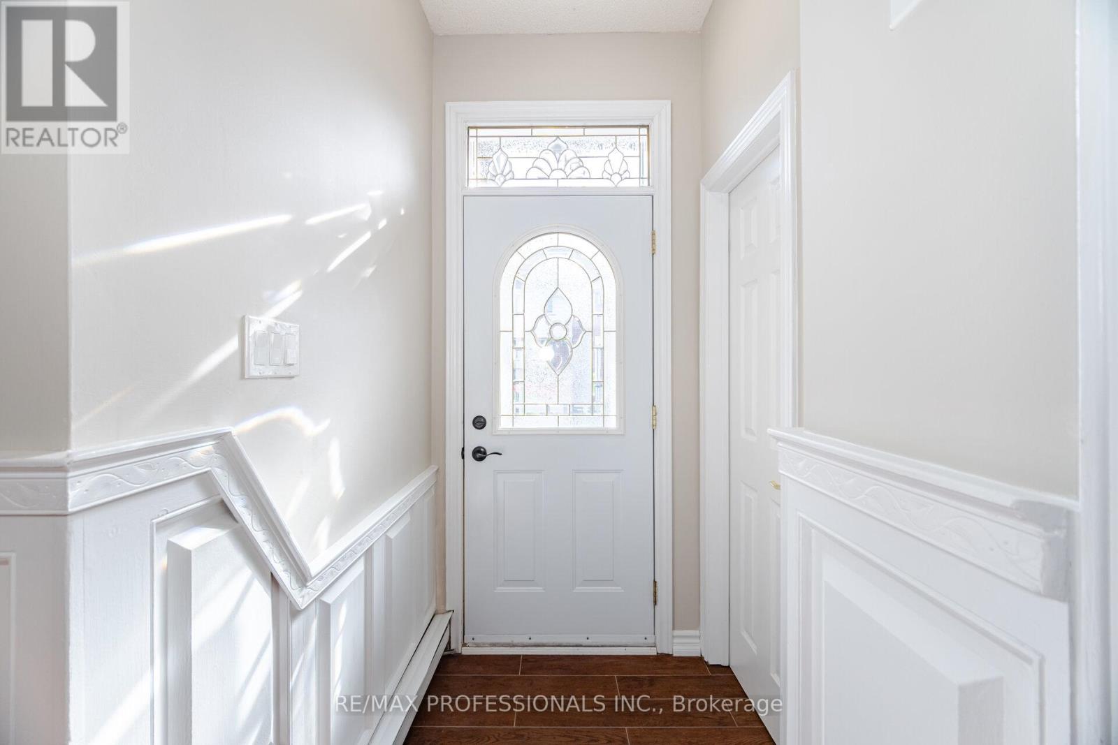 Property at 34 - 582 RENFORTH DRIVE image 4