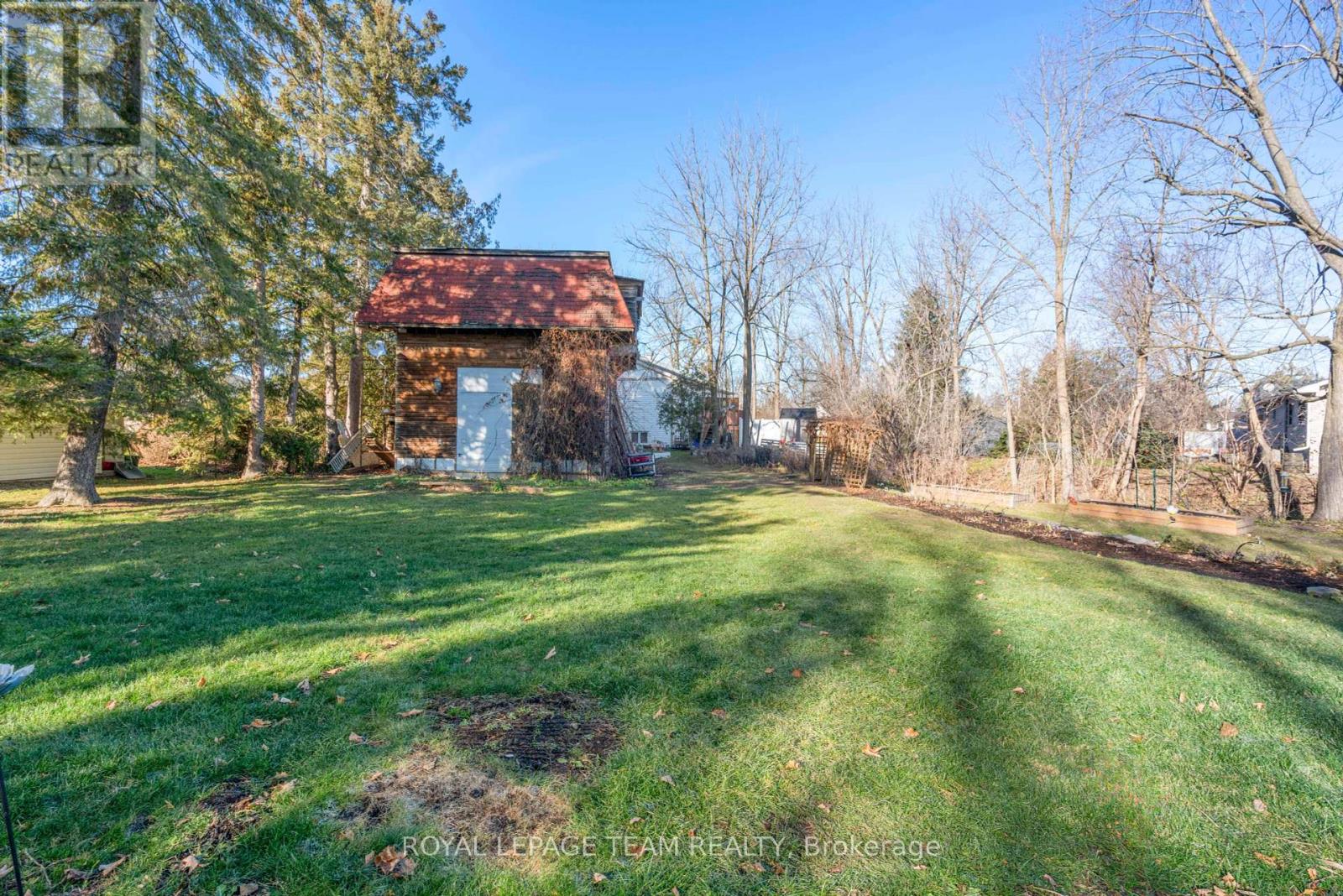 77 Queen Street W, North Dundas, Ontario  K0C 1H0 - Photo 39 - X12198219