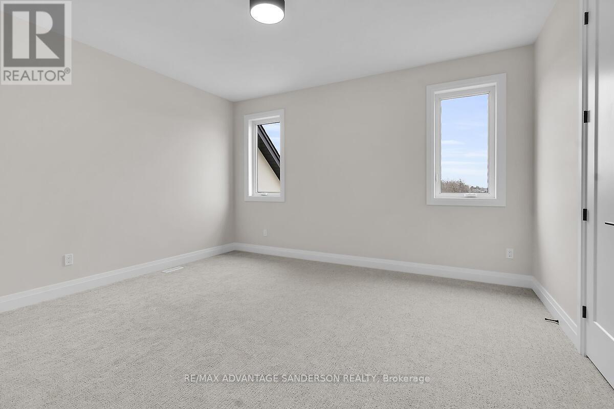 588 Creekview Chase, London North, Ontario  N6G 3X9 - Photo 34 - X12107640