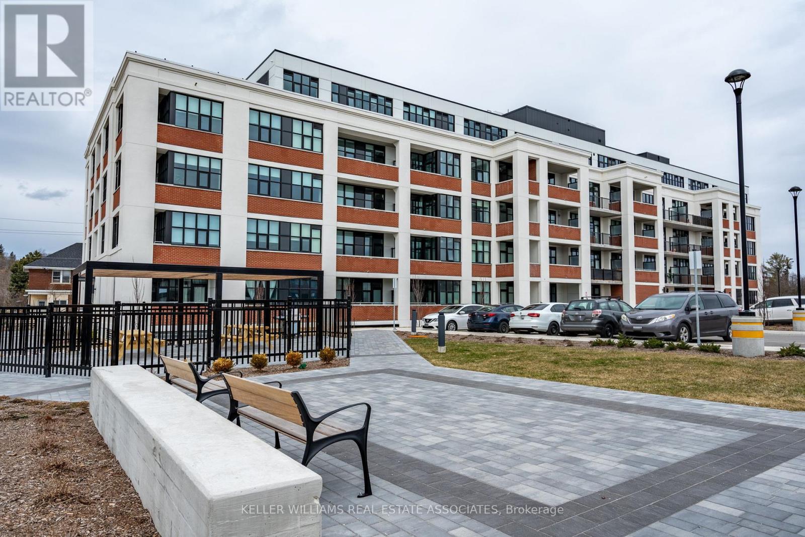 414 - 120 Huron Street, Guelph, Ontario  N1E 0T8 - Photo 4 - X12198152