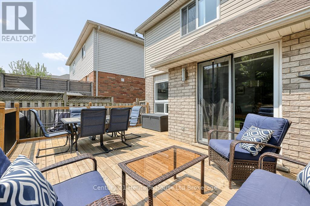 236 Doon South Drive, Kitchener, Ontario  N2P 2L8 - Photo 38 - X12198404