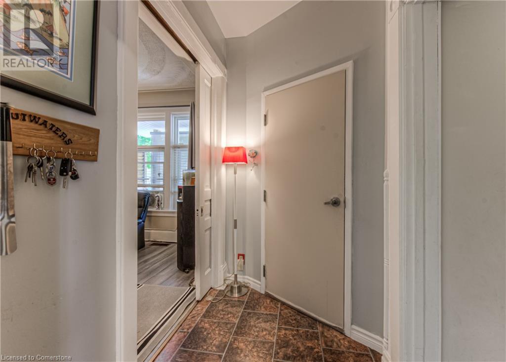 45 Brubacher Street, Kitchener, Ontario  N2H 2V8 - Photo 4 - 40737884
