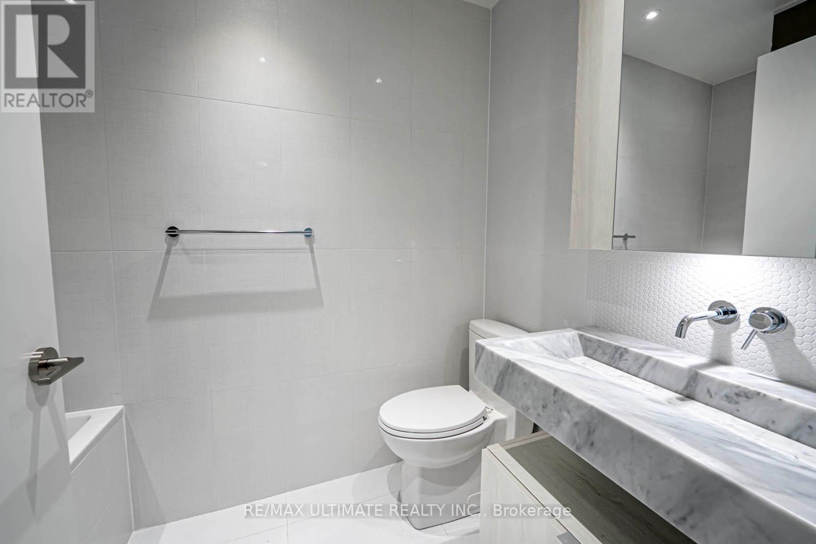 5503 - 11 Yorkville Avenue, Toronto, Ontario  M4W 0B7 - Photo 36 - C12187031