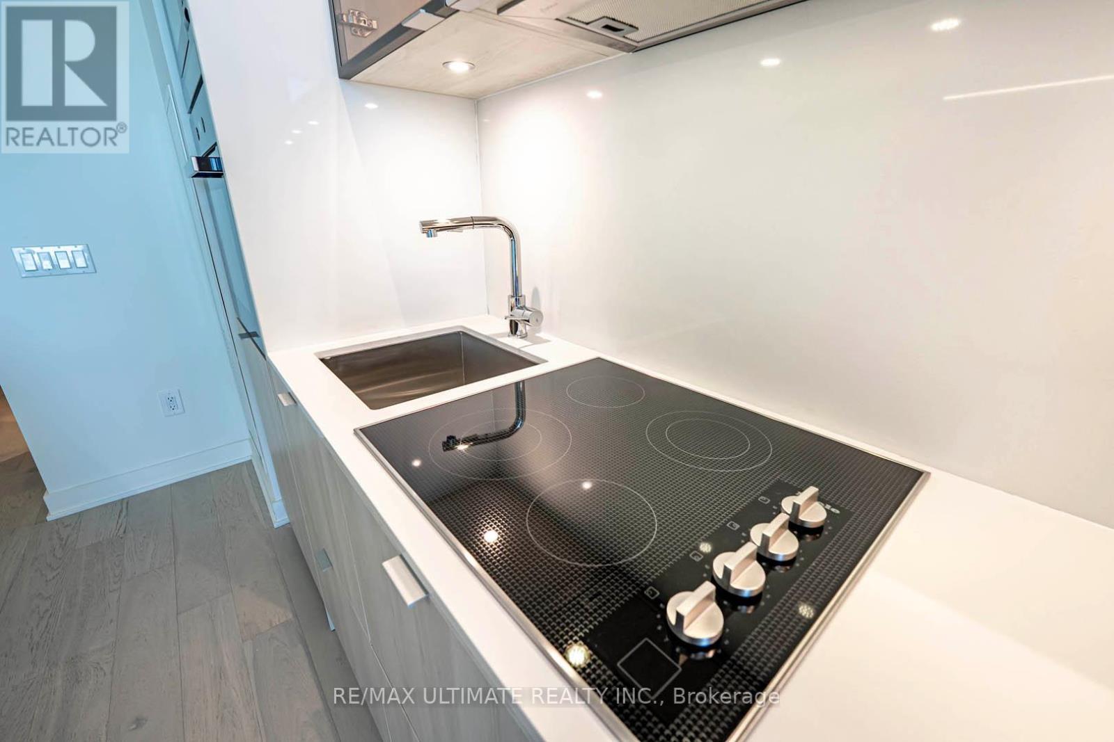 5503 - 11 Yorkville Avenue, Toronto, Ontario  M4W 0B7 - Photo 23 - C12187031