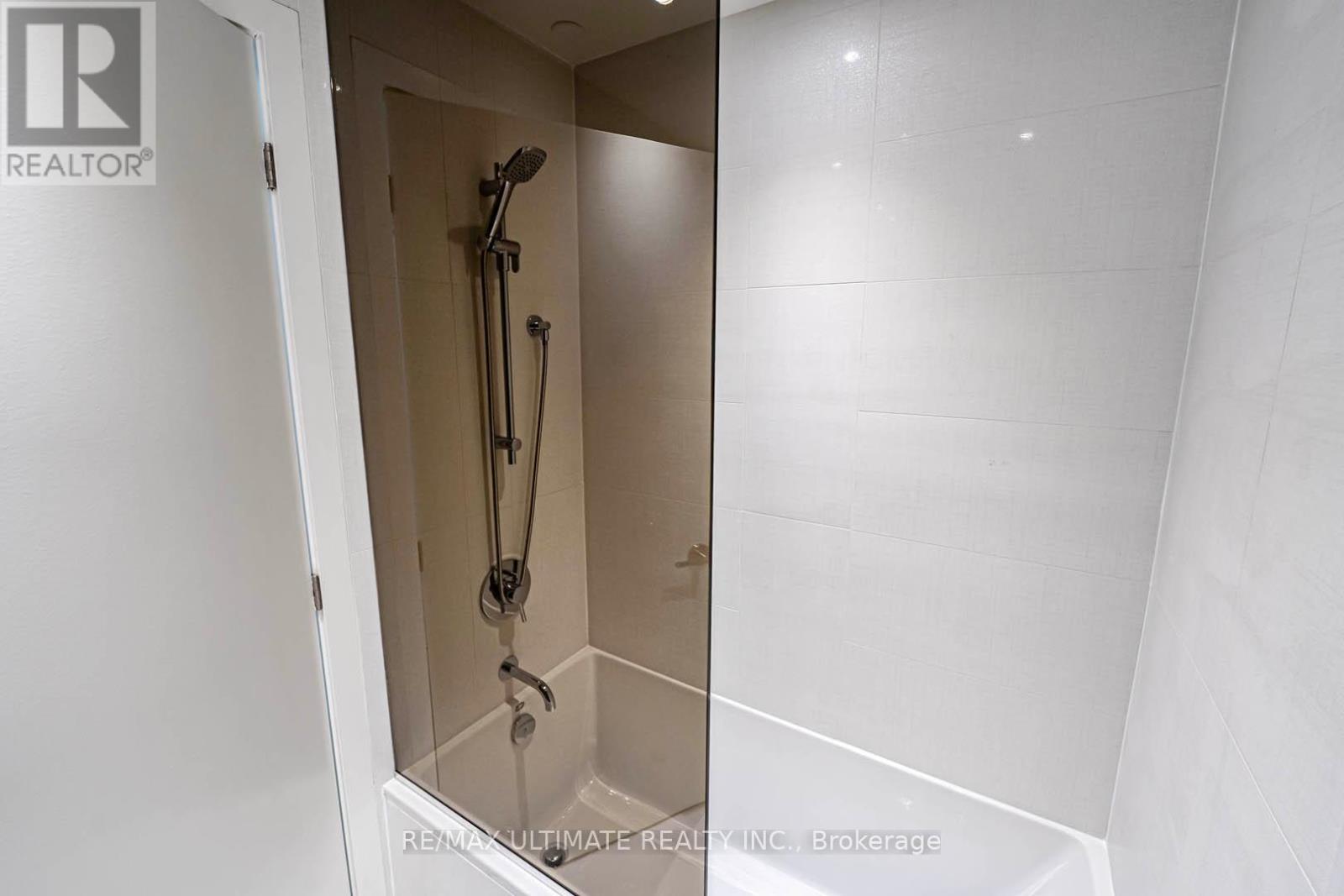 5503 - 11 Yorkville Avenue, Toronto, Ontario  M4W 0B7 - Photo 37 - C12187031