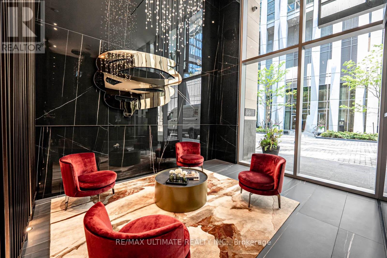 5503 - 11 Yorkville Avenue, Toronto, Ontario  M4W 0B7 - Photo 4 - C12187031