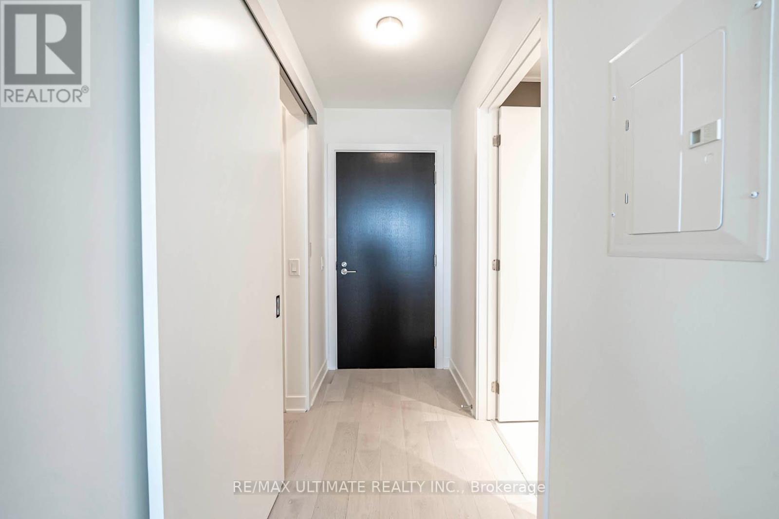 5503 - 11 Yorkville Avenue, Toronto, Ontario  M4W 0B7 - Photo 8 - C12187031