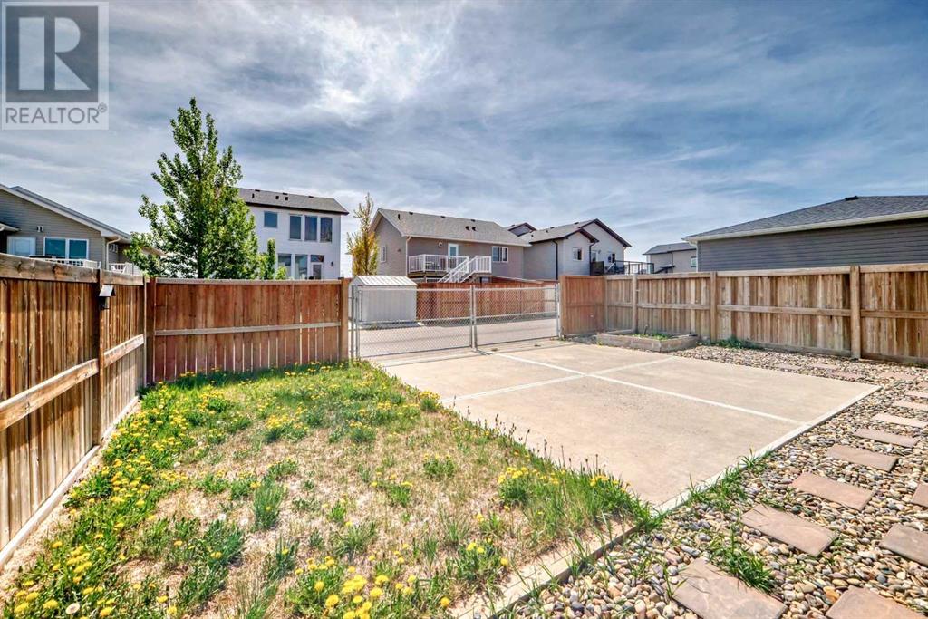 636 Aquitania Boulevard W, Lethbridge, Alberta  T1J 5G5 - Photo 35 - A2218706