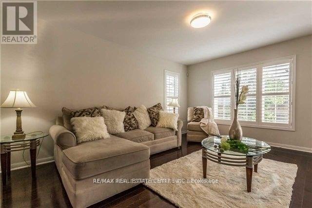 611 Gervais Terrace, Milton, Ontario  L9T 7R6 - Photo 5 - W12189944