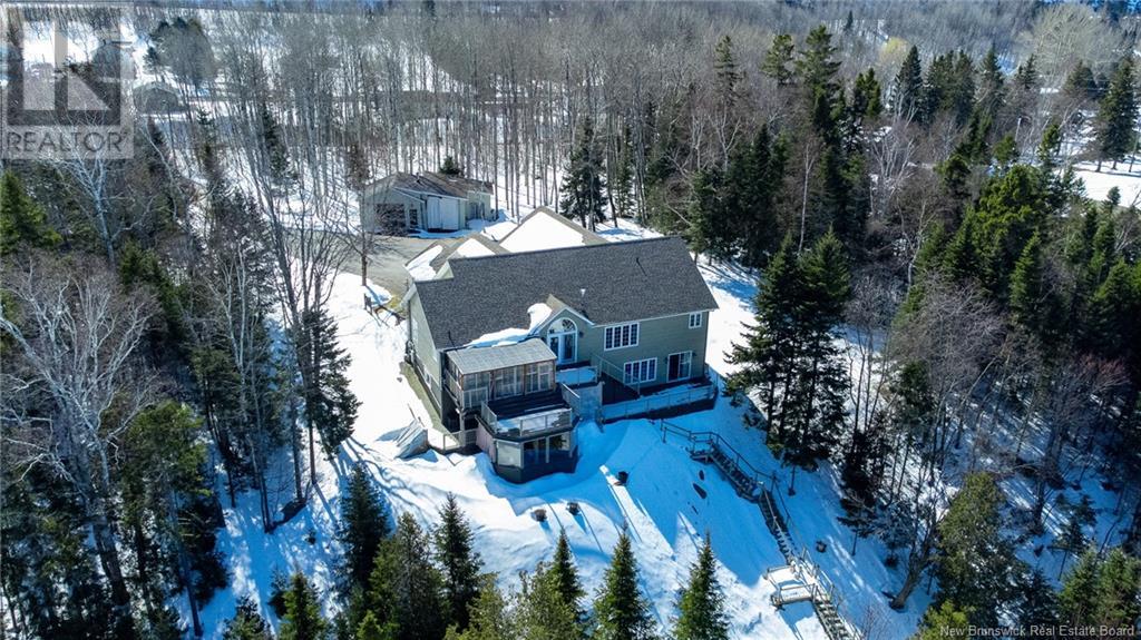 27 Thomas Lane East, Campbellton, New Brunswick