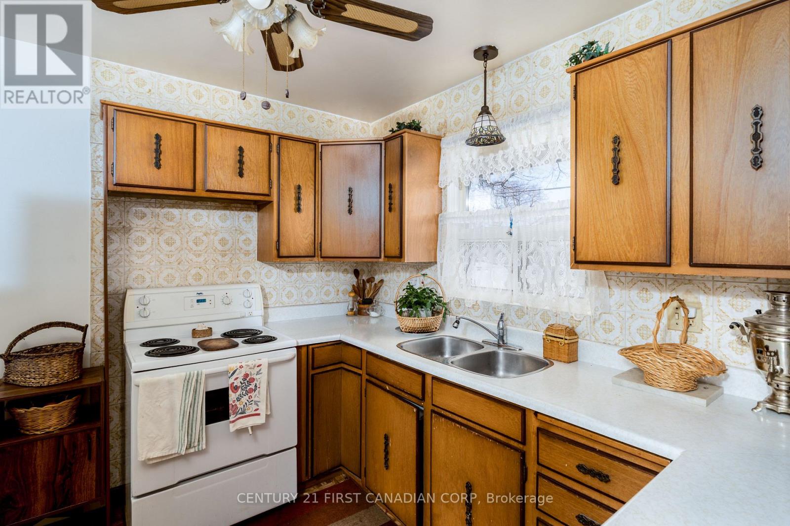 202 Renfro Crescent, London South (South J), Ontario  N5Z 3B7 - Photo 14 - X12198517