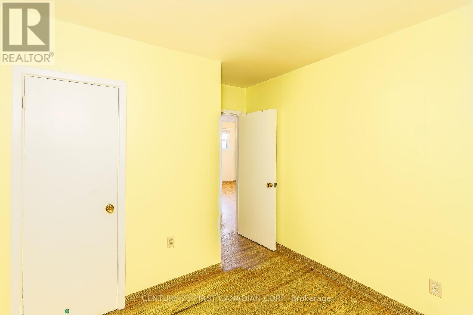 202 Renfro Crescent, London South, Ontario N5Z 3B7 - Photo 20 - X12198517