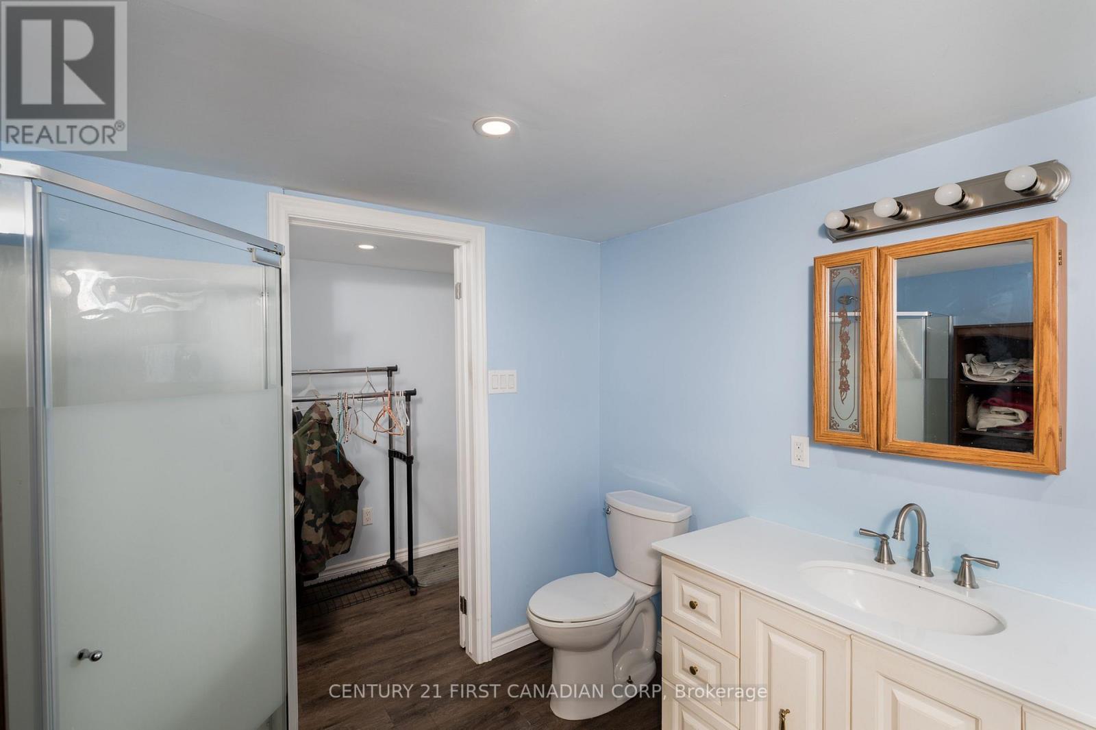 202 Renfro Crescent, London South, Ontario N5Z 3B7 - Photo 24 - X12198517