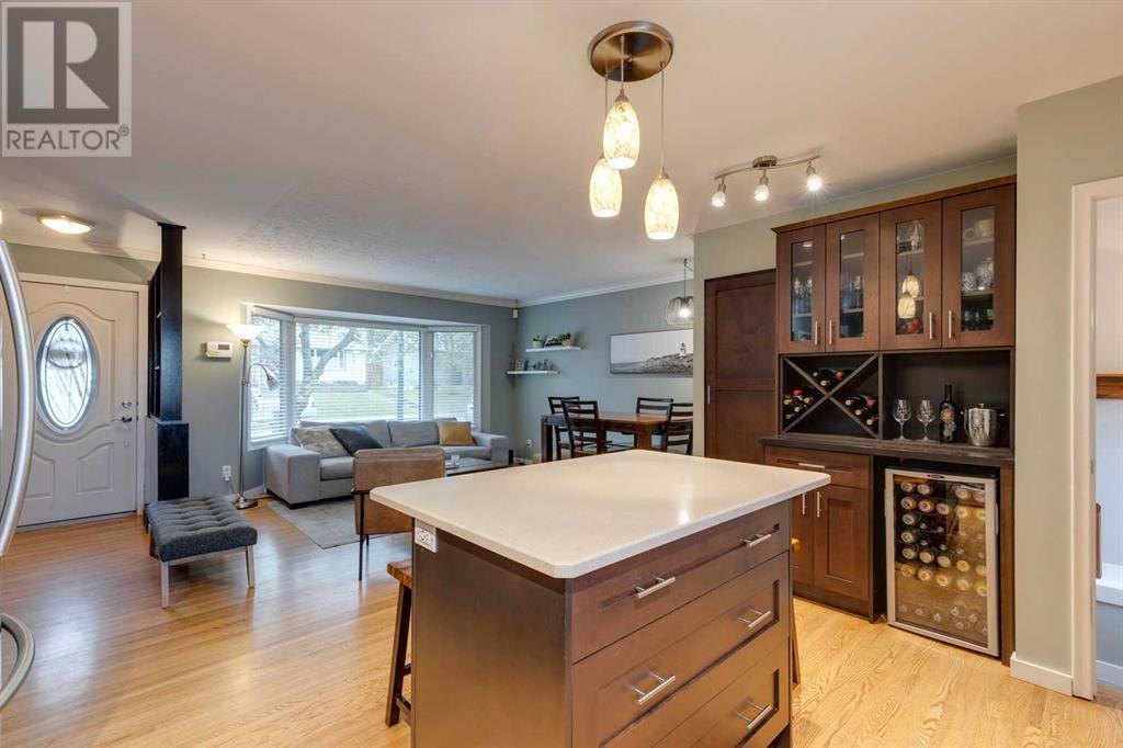 34 Wimbledon Crescent Sw, Calgary, Alberta  T3C 3H7 - Photo 12 - A2227418