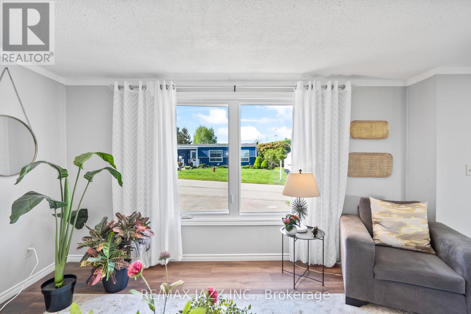 15 Bluffs Road, Clarington, Ontario  L1B 1A3 - Photo 17 - E12131176