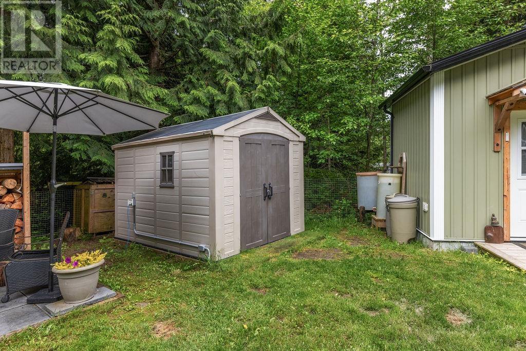 5954 Leaning Tree Road, Halfmoon Bay, British Columbia  V7Z 1C2 - Photo 31 - R3011753