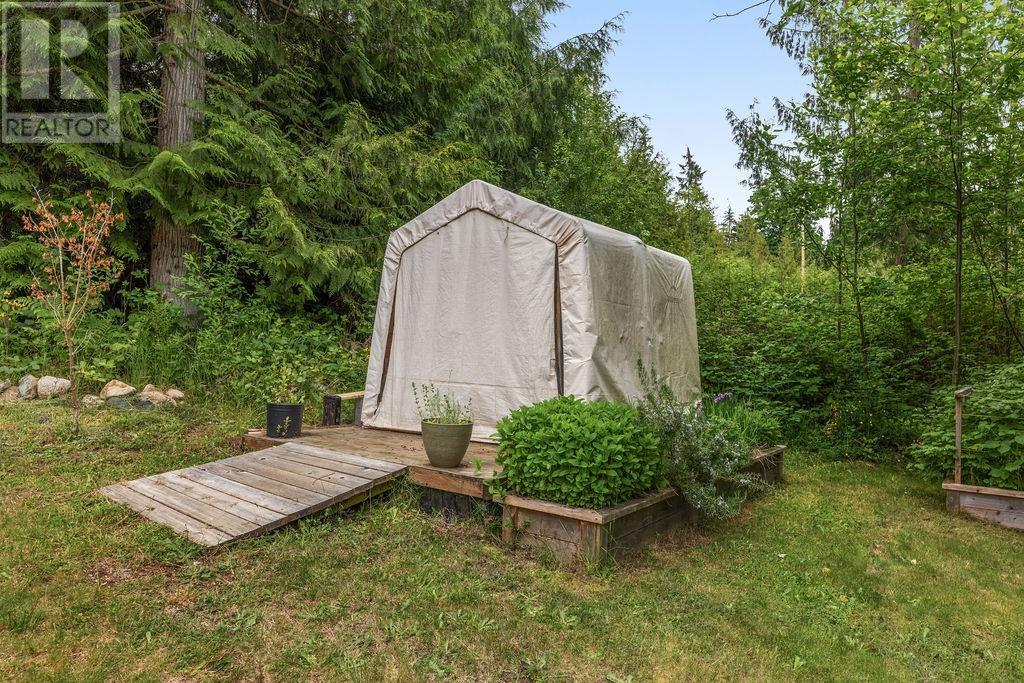 5954 Leaning Tree Road, Halfmoon Bay, British Columbia  V7Z 1C2 - Photo 33 - R3011753
