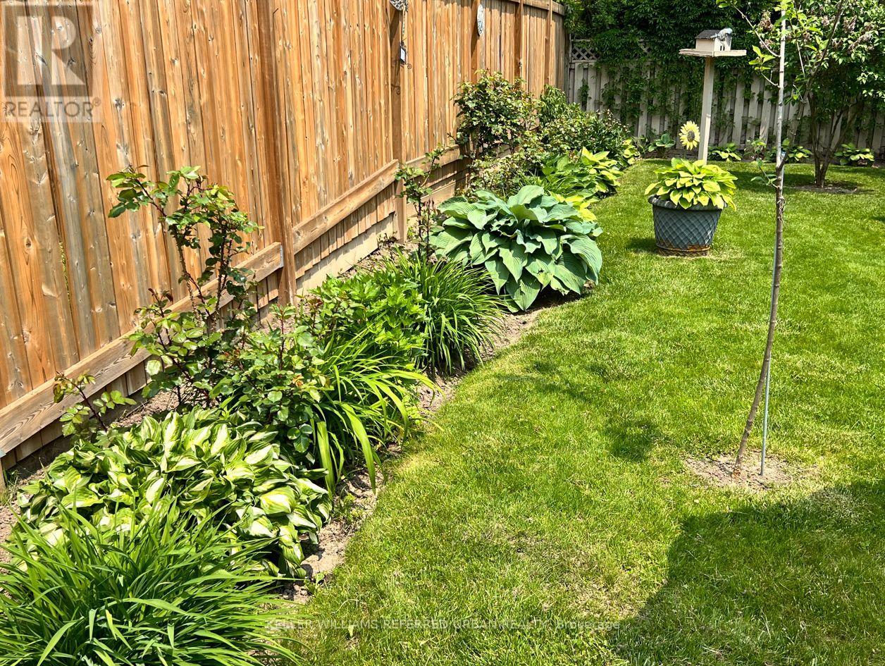 109 Topham Crescent, Richmond Hill, Ontario  L4C 9E9 - Photo 39 - N12193031
