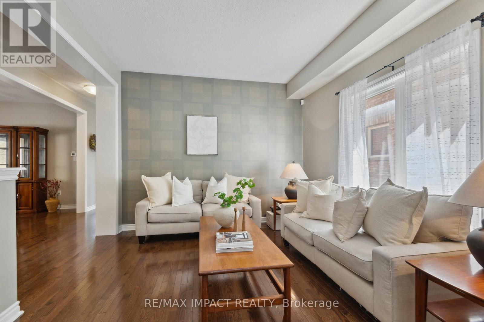 71 Lobb Court, Clarington, Ontario  L1C 0K4 - Photo 6 - E12198456