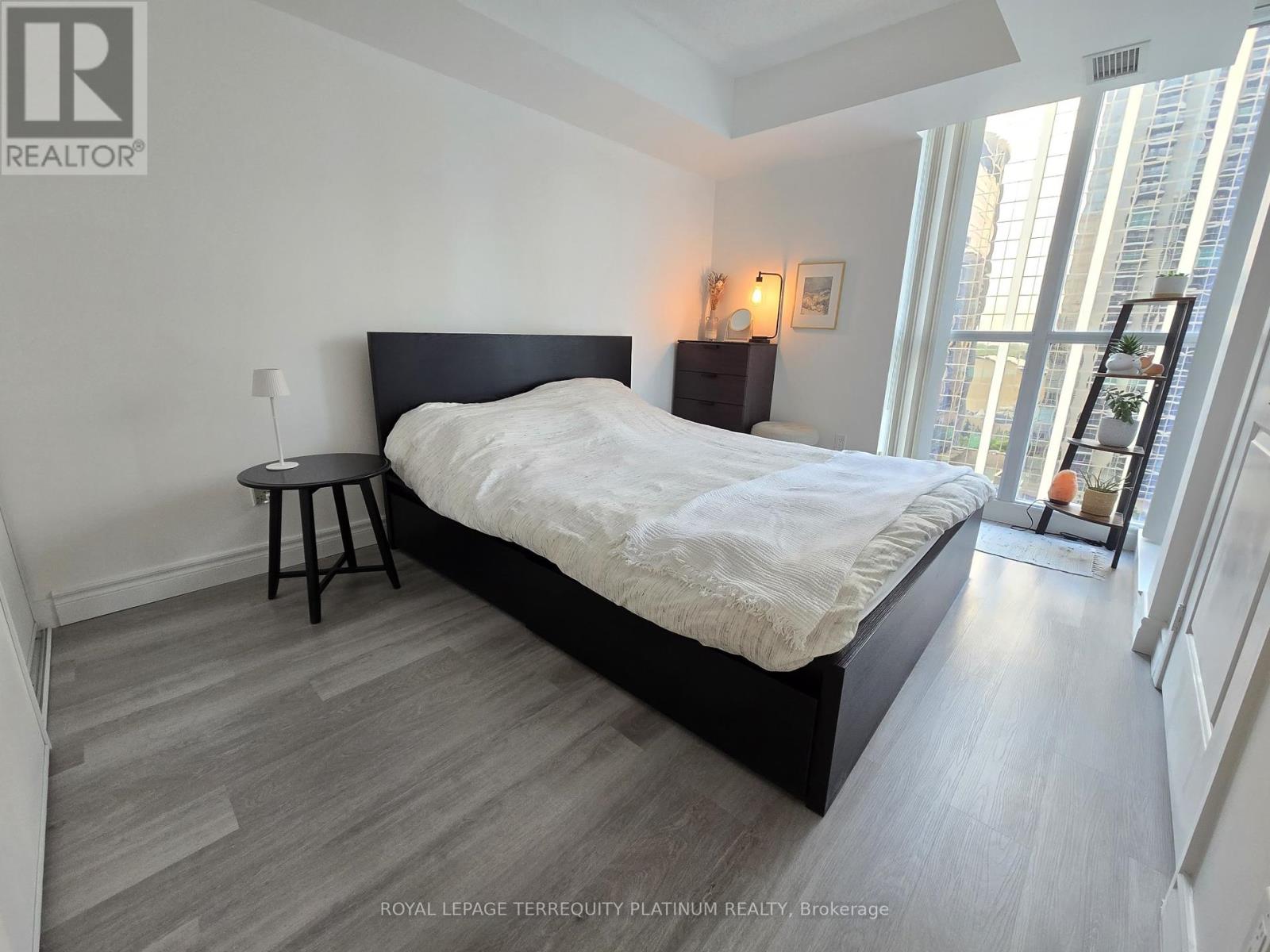 1716 - 4978 Yonge Street, Toronto, Ontario  M2N 7G9 - Photo 12 - C12198213