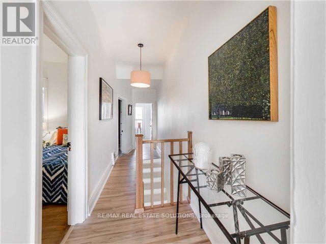 273 Clinton Street, Toronto, Ontario  M6G 2Y7 - Photo 8 - C12198228