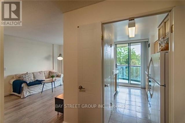 707 - 238 Doris Avenue, Toronto, Ontario  M2N 6W1 - Photo 3 - C12198242