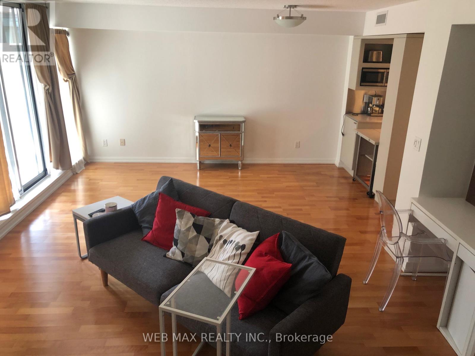 637 - 111 Elizabeth Street, Toronto, Ontario  M5G 1P7 - Photo 3 - C12198275