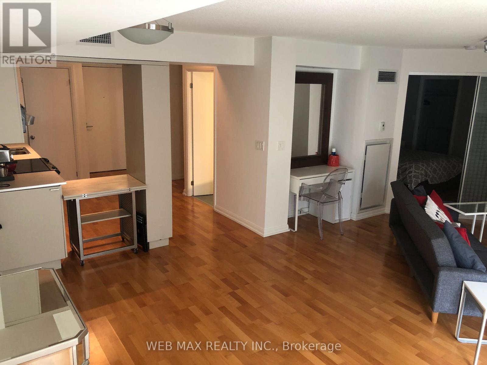 637 - 111 Elizabeth Street, Toronto, Ontario  M5G 1P7 - Photo 4 - C12198275