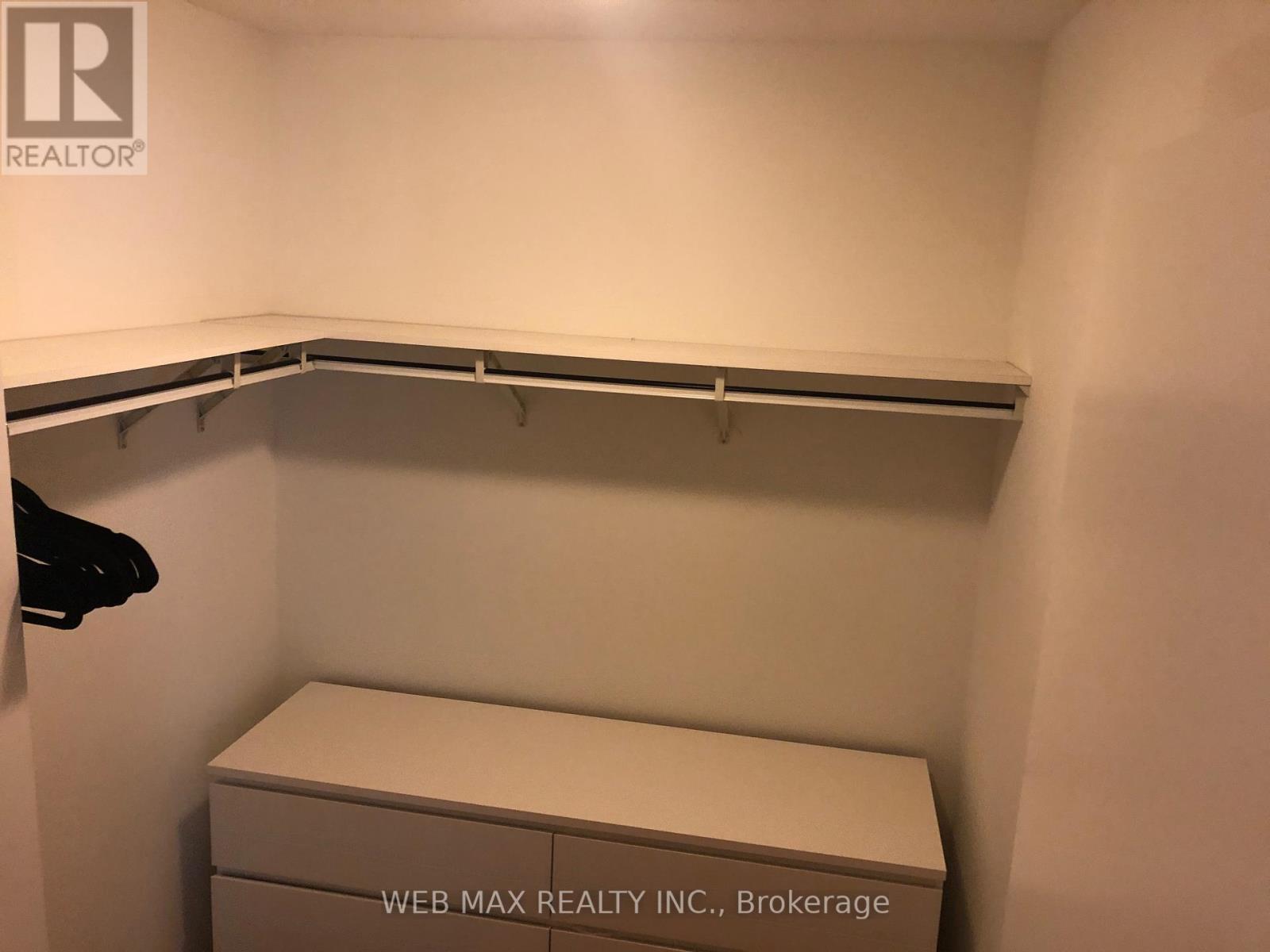 637 - 111 Elizabeth Street, Toronto, Ontario  M5G 1P7 - Photo 7 - C12198275