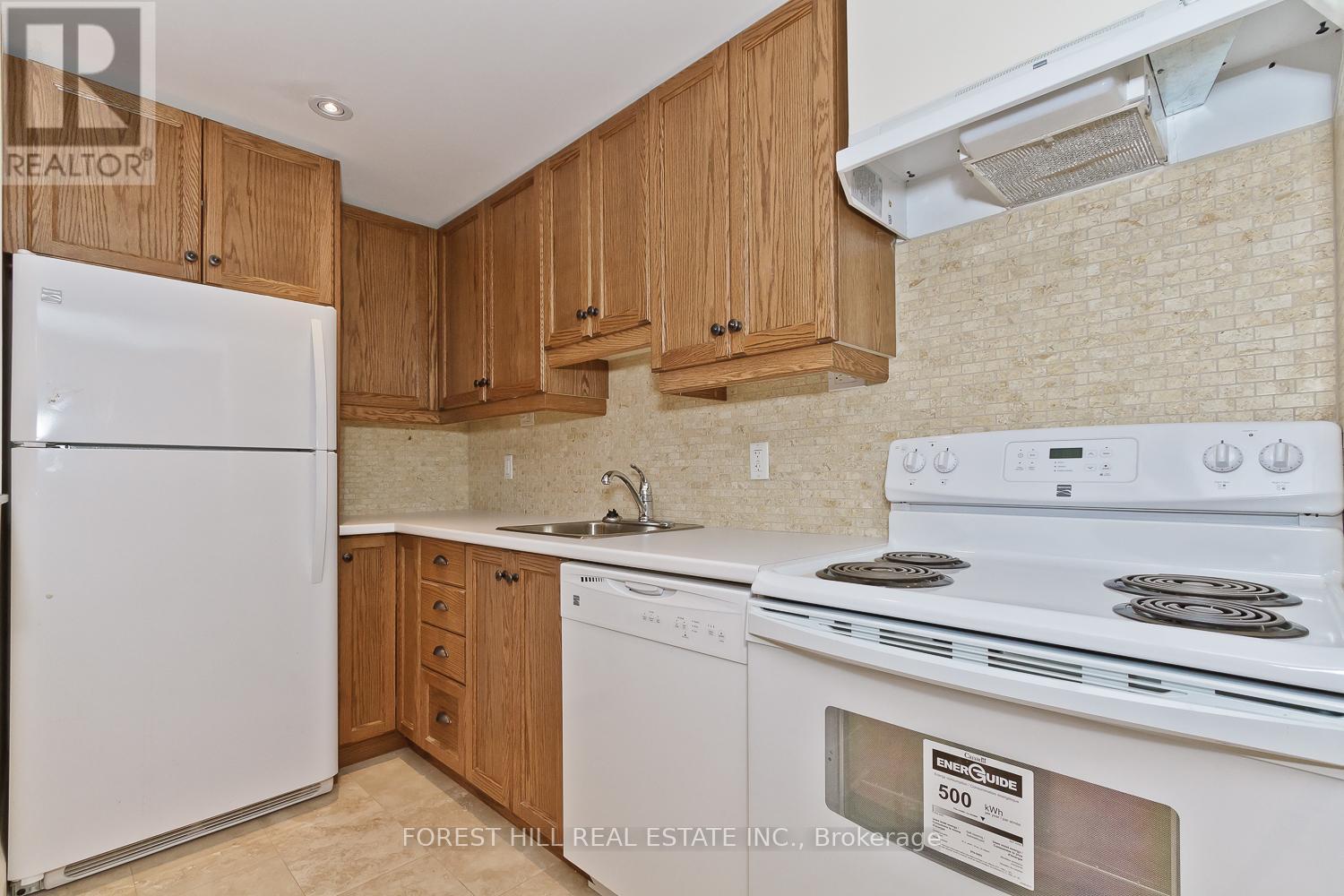 Bsmnt - 624 Huron Street, Toronto, Ontario  M5R 2R9 - Photo 7 - C12198362